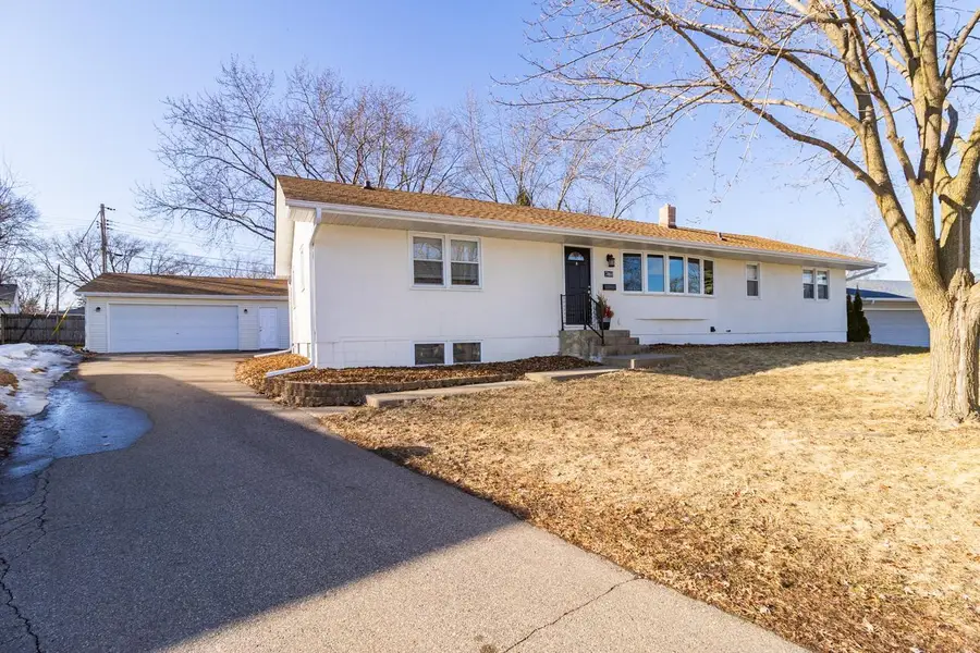 7461 Cloman Way, Inver Grove Heights, MN 55076 - #2