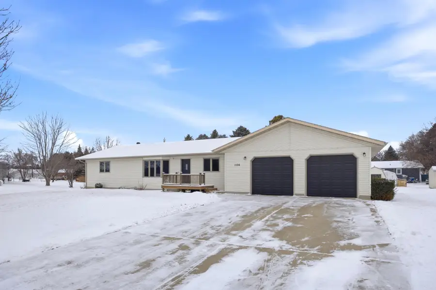 1106 Lincoln Street, Lisbon, ND 58054 - #2