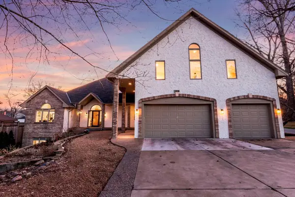 11715 177th Street W, Lakeville, MN 55044