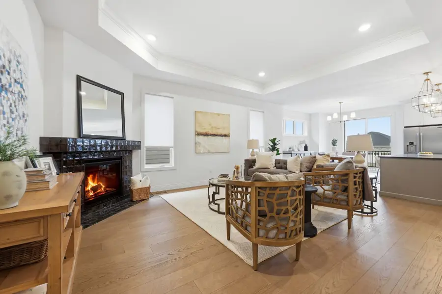 320 Laurel Curve, Golden Valley, MN 55426 - #3