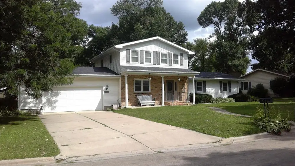 1106 Foothills Circle, Albert Lea, MN 56007 - #1