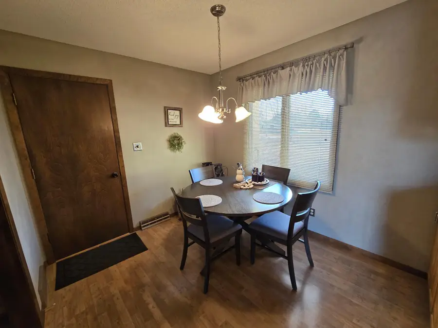 807 7th Avenue Se, Pipestone, MN 56164 - #2