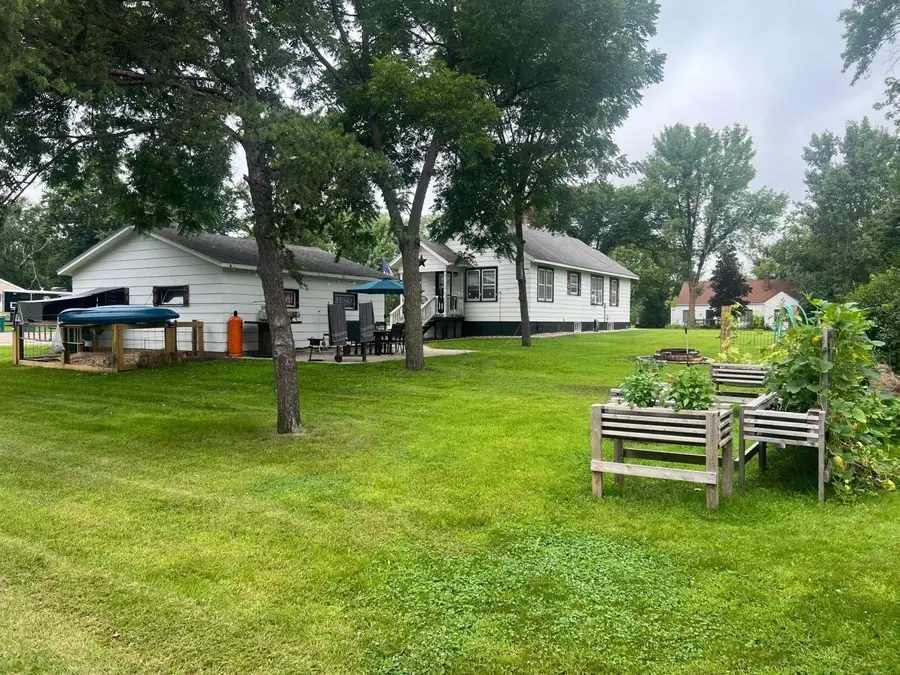 619 5th Street W, Litchfield, MN 55355 - #3