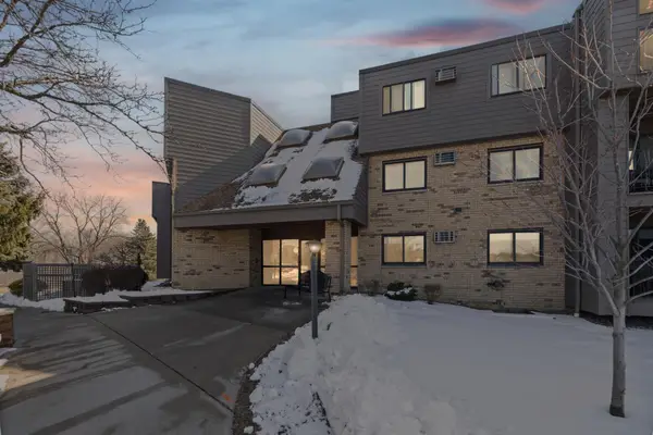 1000 41st Avenue Ne #306, Columbia Heights, MN 55421