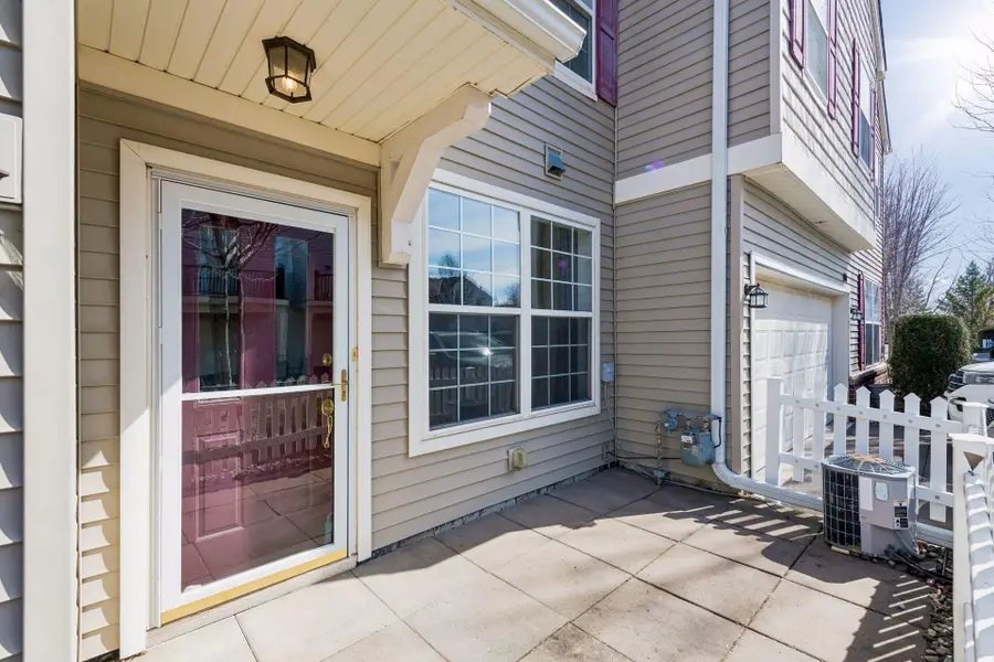 892 Braunworth Court, Chaska, MN 55318 - #3