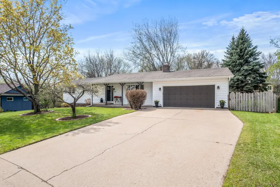 1496 Sunshine Circle, Chaska, MN 55318 - #2