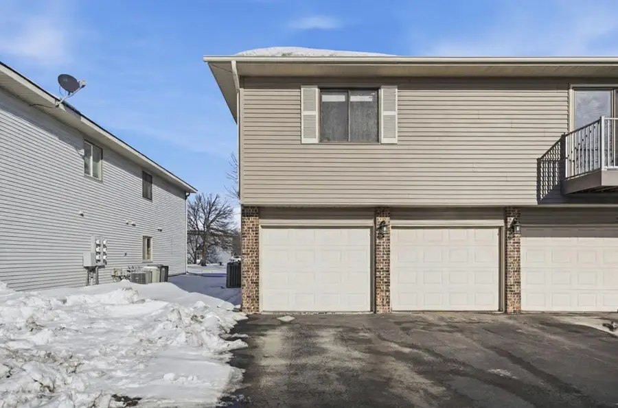 3286 Greenbrier Street #3286C, Vadnais Heights, MN 55127 - #2