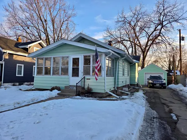 2036 Stillwater Avenue E, Saint Paul, MN 55119