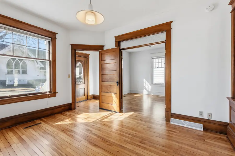 863 Sherburne Avenue, Saint Paul, MN 55104 - #3