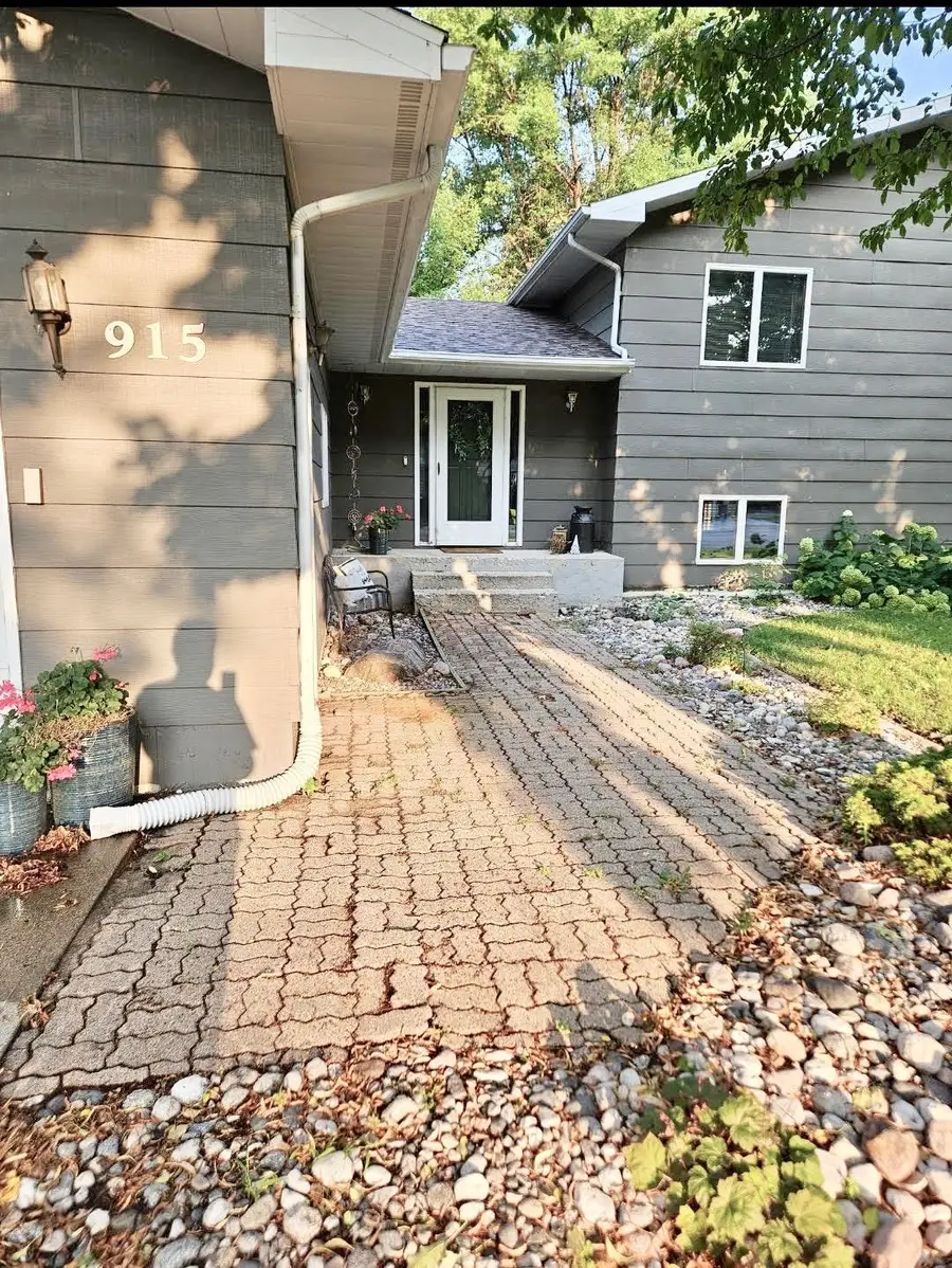 915 Hemlock Court, Breckenridge, MN 56520 - #3