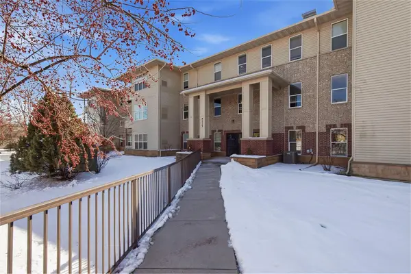 9225 Medicine Lake Road #309B, Golden Valley, MN 55427