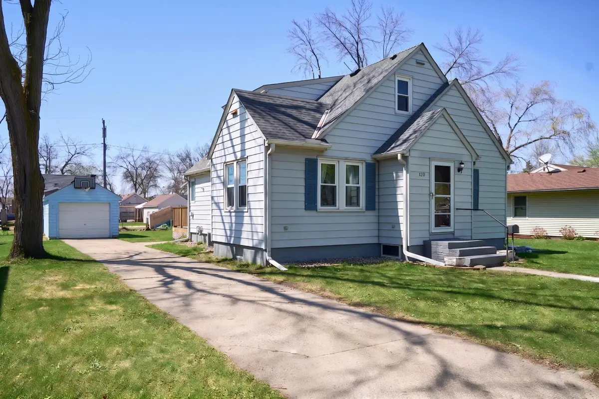 120 S Cedar Street, Belle Plaine, MN 56011 - #1