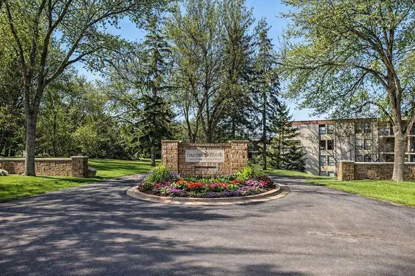 6670 Vernon Avenue S #105, Edina, MN 55436