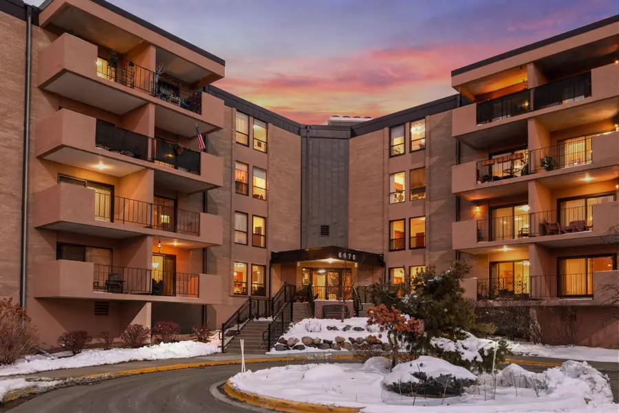 6670 Vernon Avenue S #105, Edina, MN 55436 - #3