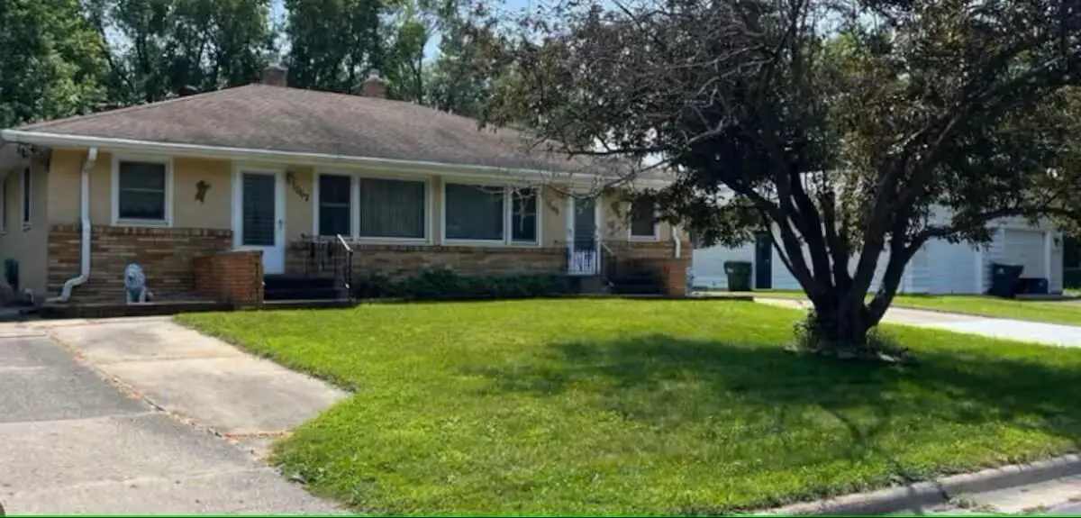 1064 Glenhill Road, Saint Paul, MN 55126 - #1