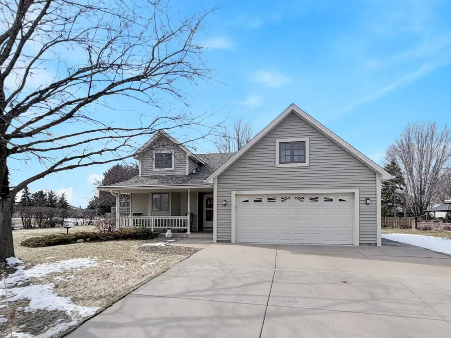 3510 Gershwin Avenue N, Oakdale, MN 55128 - #2