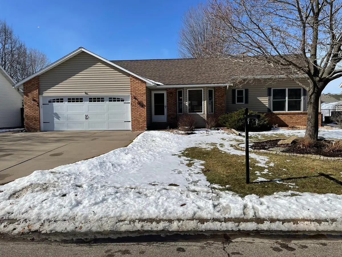 1458 Erickson Drive, Hastings, MN 55033 - #1