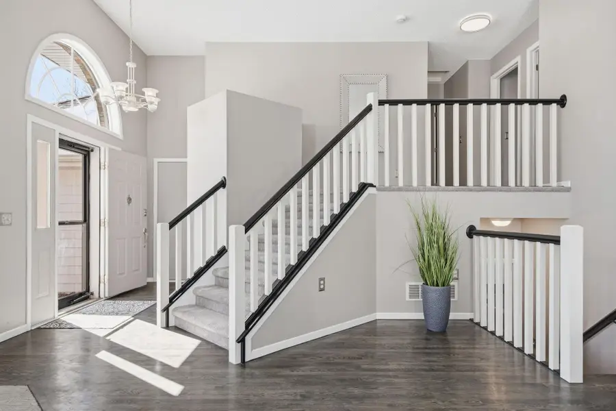 2045 63rd Street E, Inver Grove Heights, MN 55077 - #3