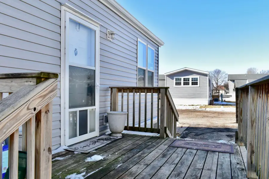 83 S Elm Street, Lewiston, MN 55952 - #2