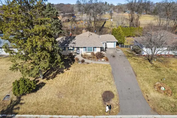 2565 Martin Way, White Bear Lake, MN 55110