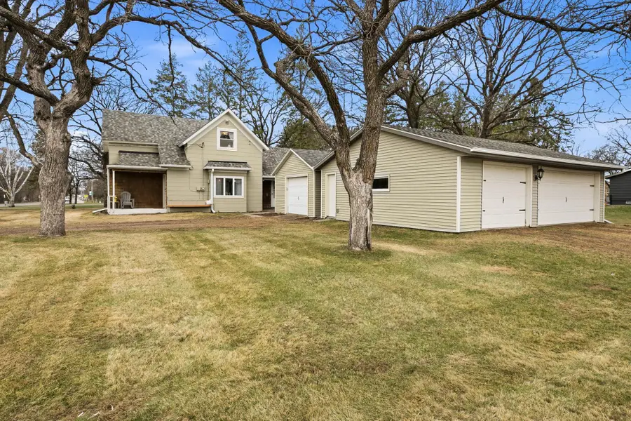 724 E Centre Street, Royalton, MN 56373 - #2