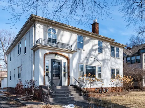 1471 Portland Avenue, Saint Paul, MN 55104