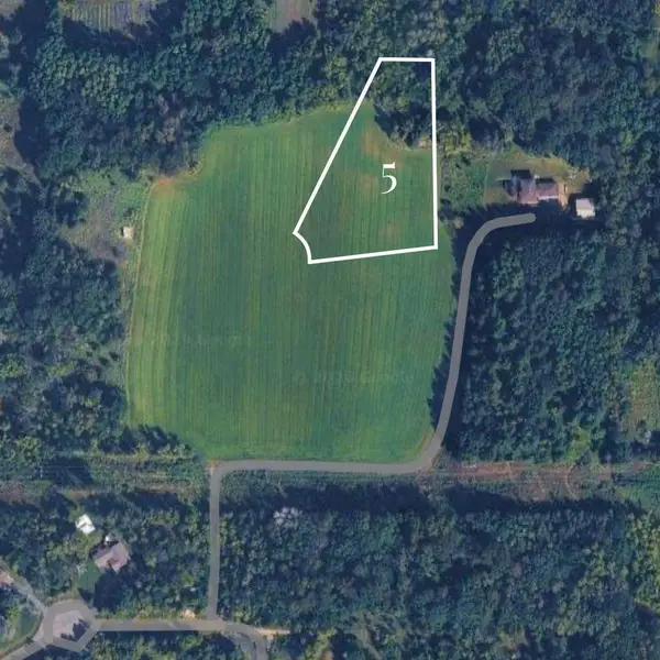 Lot 5 Glen Oaks Drive, River Falls, WI 54022