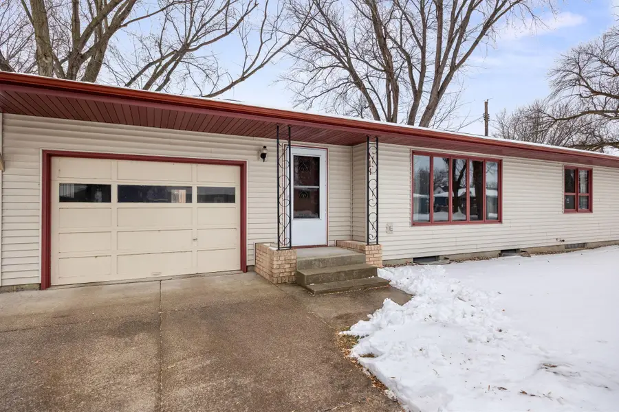 111 George Avenue E, Winsted, MN 55395 - #3