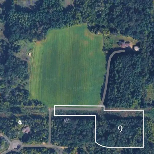 Lot 9 Glen Oaks Drive, River Falls, WI 54022