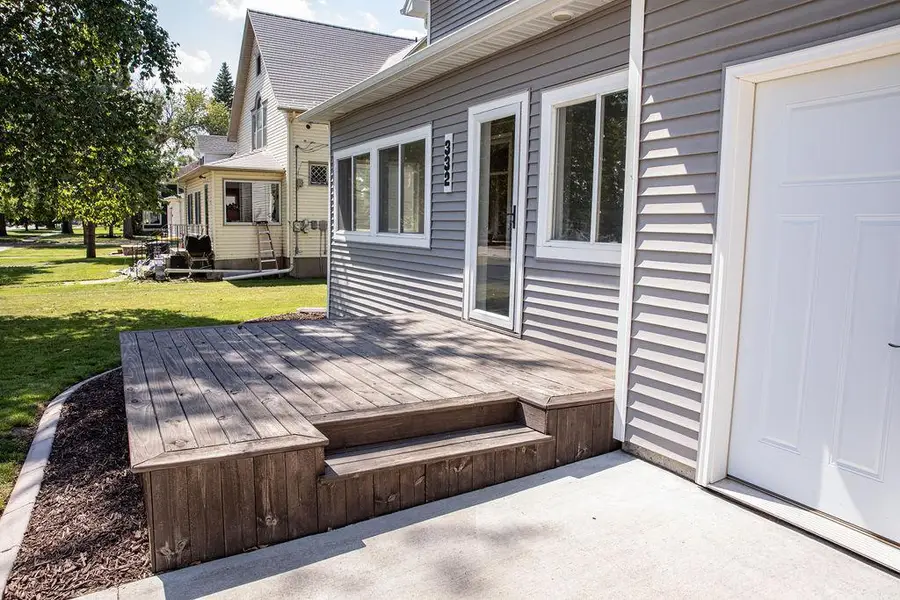 332 8th Avenue N, Casselton, ND 58012 - #2