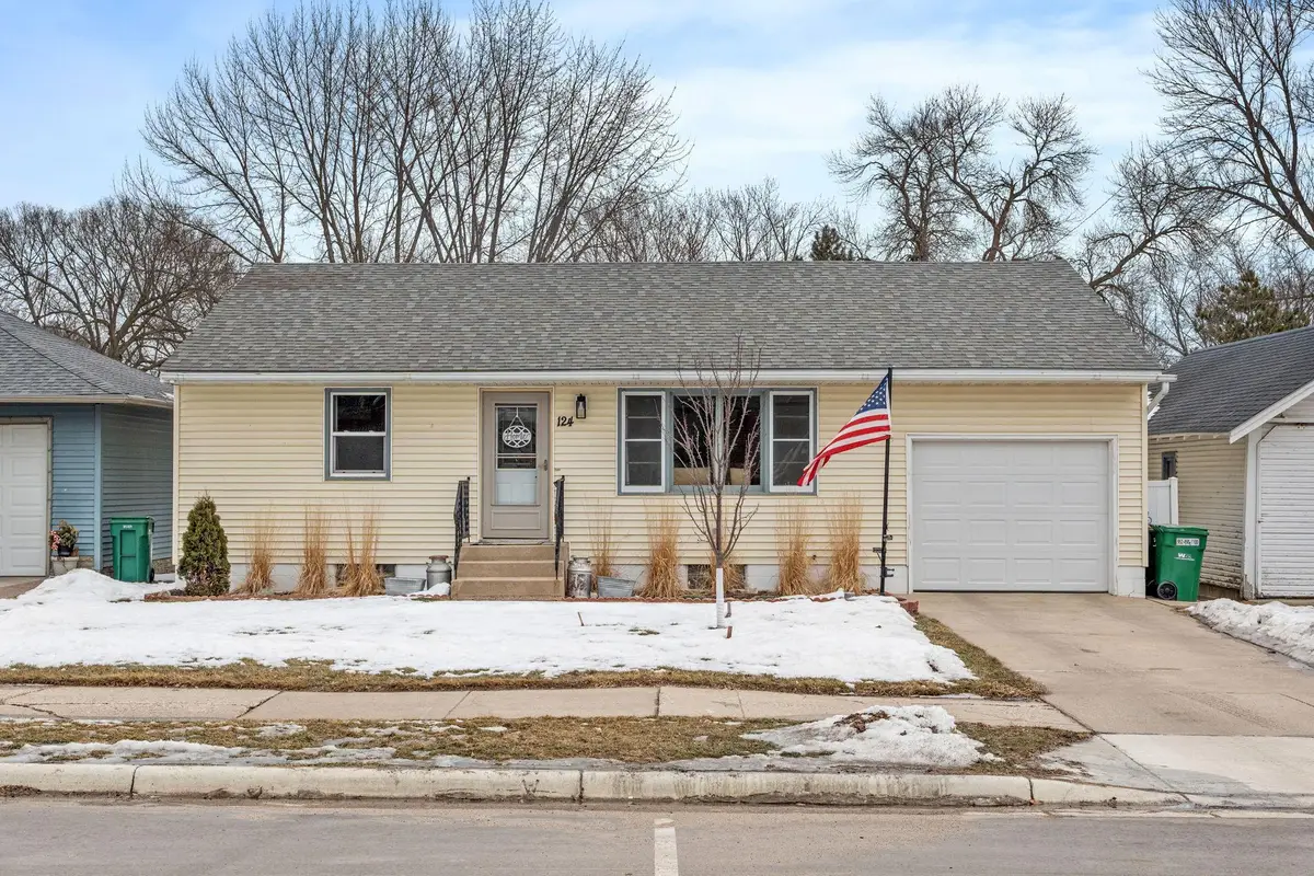 124 Hickory Street N, Lester Prairie, MN 55354 - #1