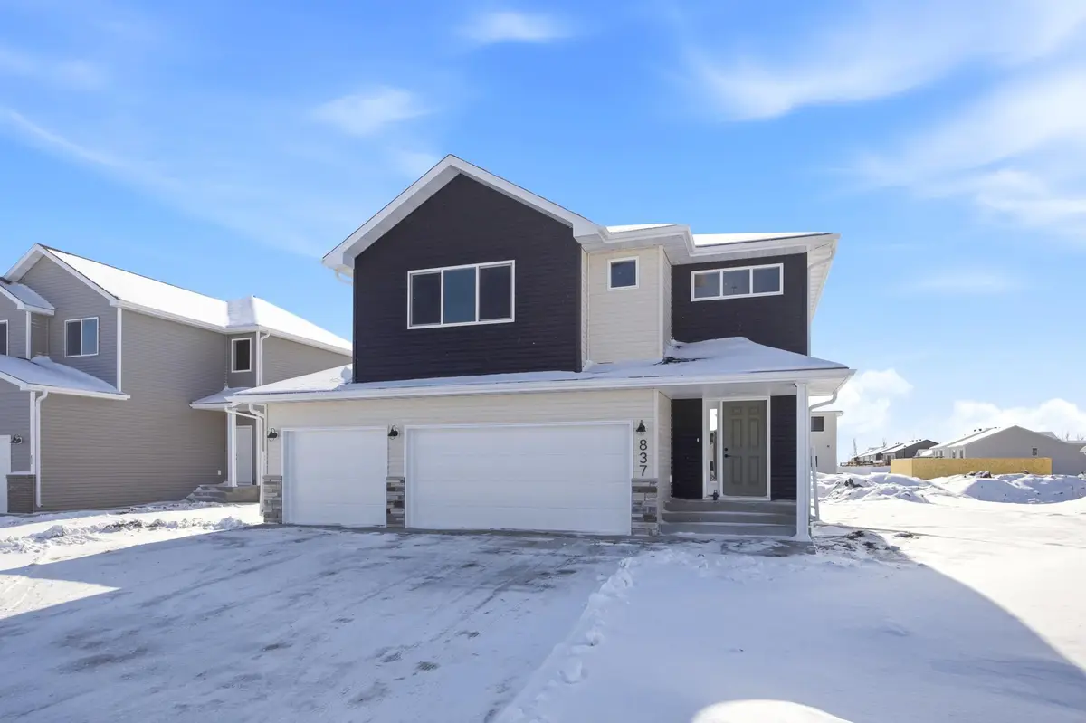 837 60th Avenue W, West Fargo, ND 58078 - #1