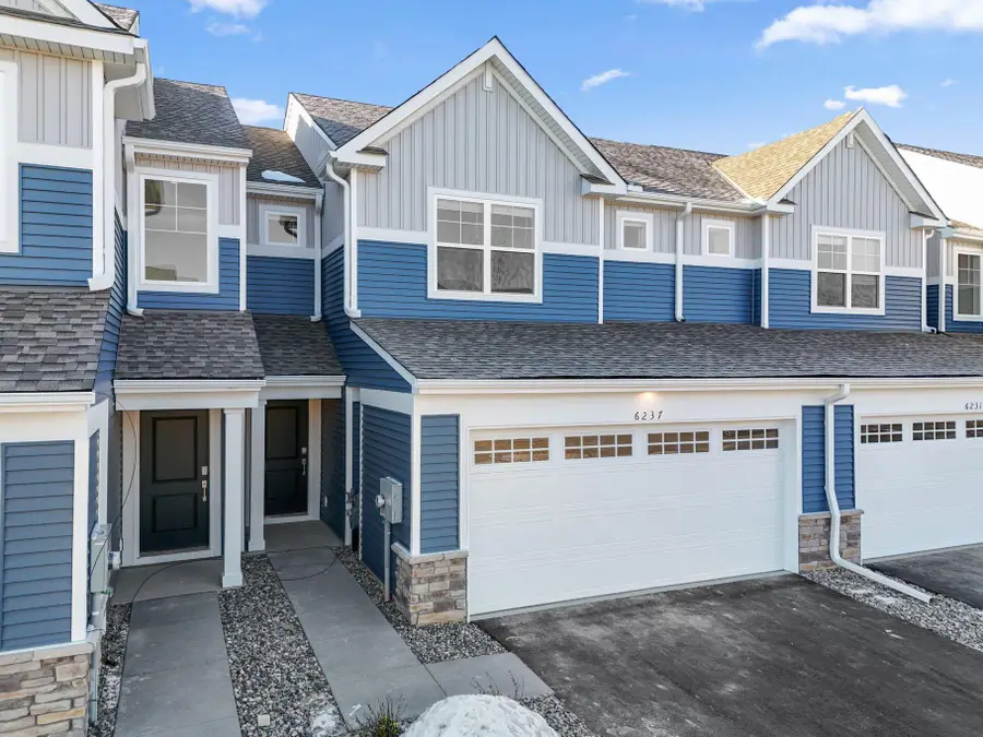 6237 205th Street N, Forest Lake, MN 55025 - #2