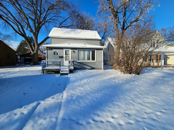 1329 14th Street S, Fargo, ND 58103