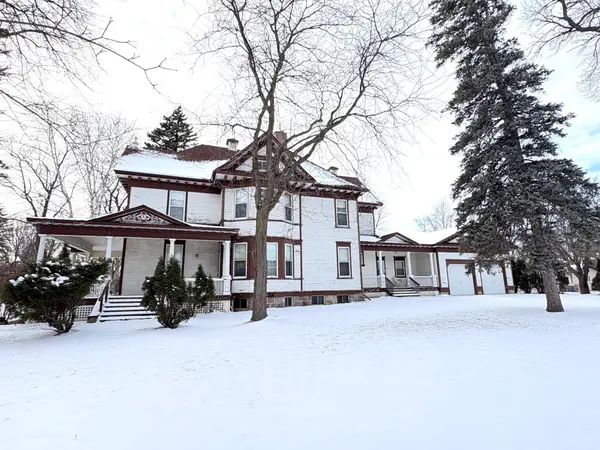 1122 Pine Street, Dawson, MN 56232