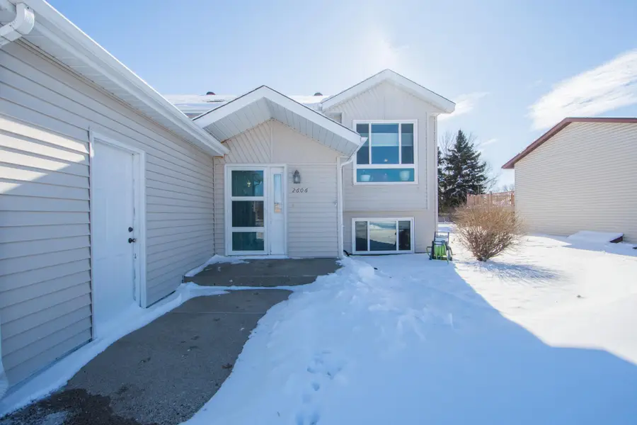 2606 33rd Avenue S, Fargo, ND 58104 - #3