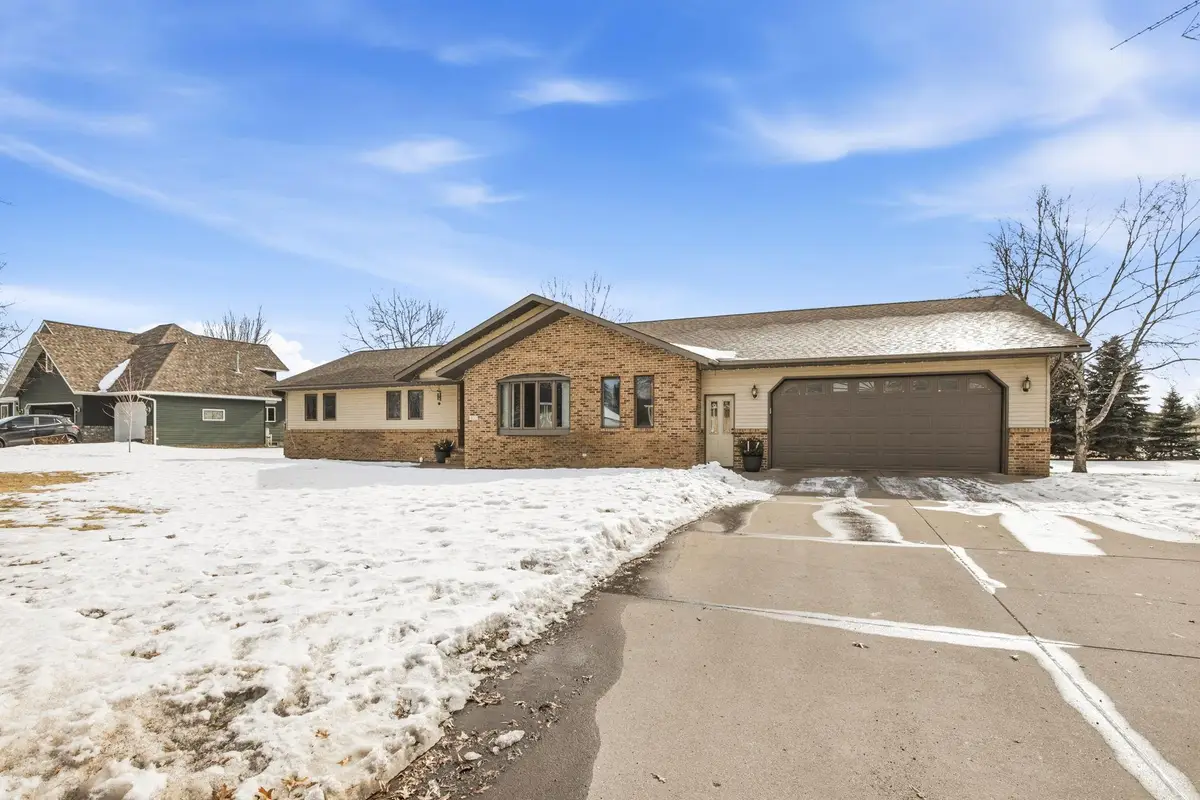 302 Park Avenue Se, Pierz, MN 56364 - #1