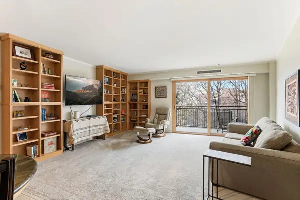 210 W Grant Street #516, Minneapolis, MN 55403