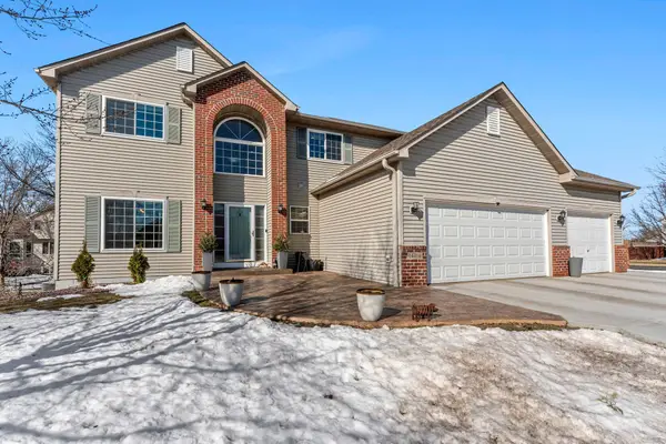 14466 Bluebird Trail Ne, Prior Lake, MN 55372