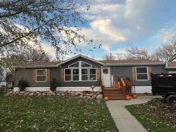 1002 2nd Street N, Brownton, MN 55312