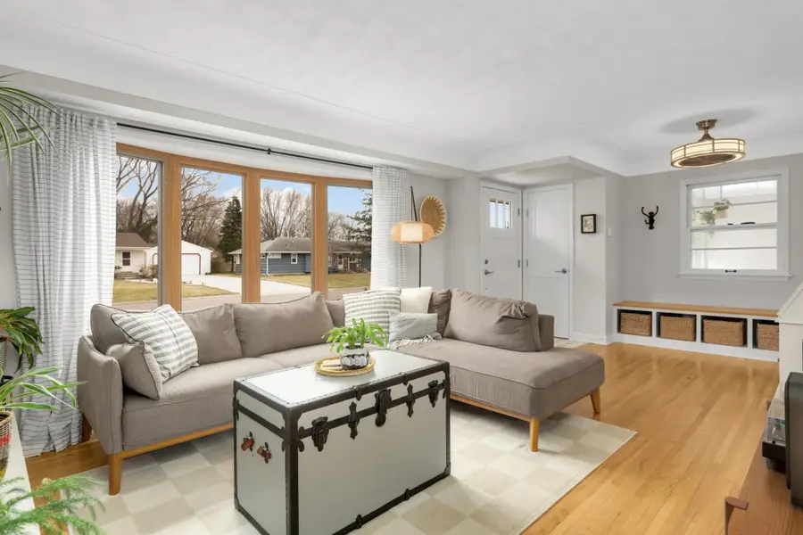 1981 Glenpaul Avenue, Arden Hills, MN 55112 - #3