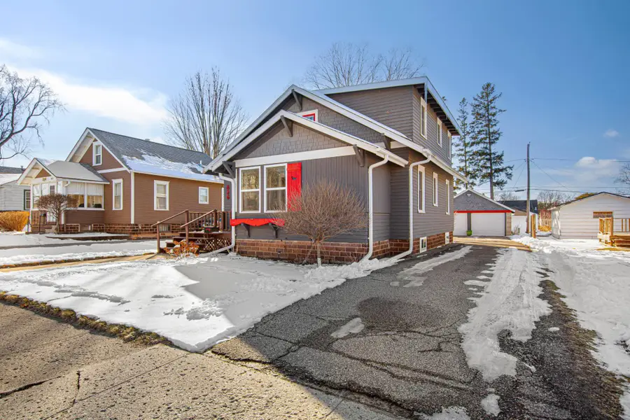 836 7th Avenue Sw, Faribault, MN 55021 - #2