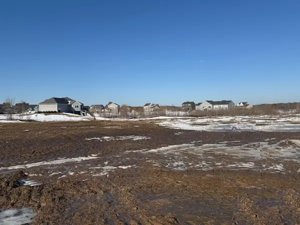 L1 B4 Coral Sea Street Ne, Ham Lake, MN 55304