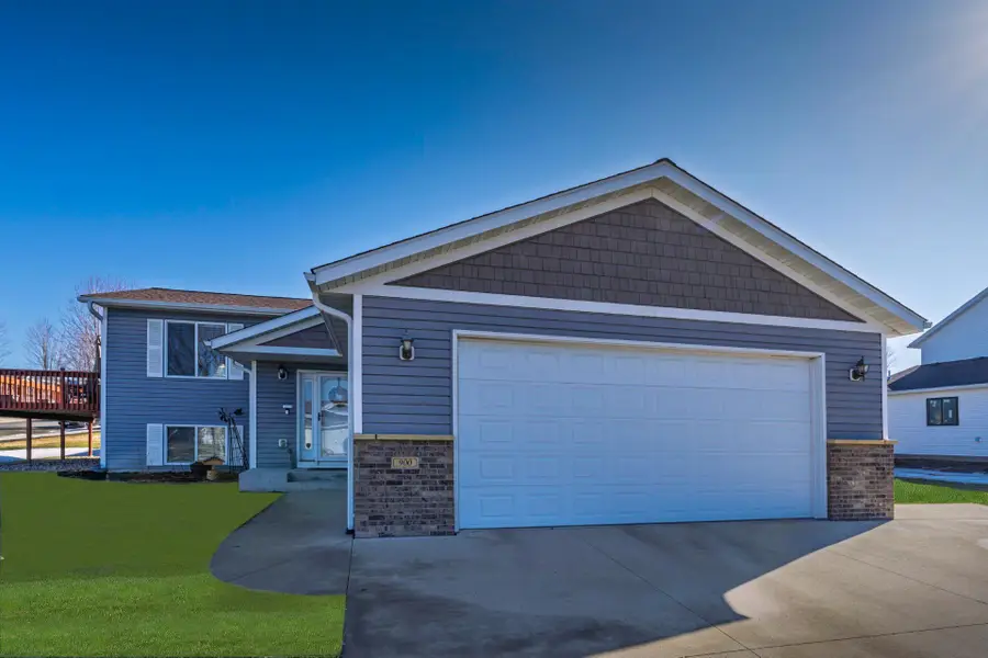 900 9th Street Nw, Kasson, MN 55944 - #2