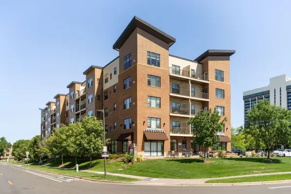 1155 Ford Road #513, Saint Louis Park, MN 55426