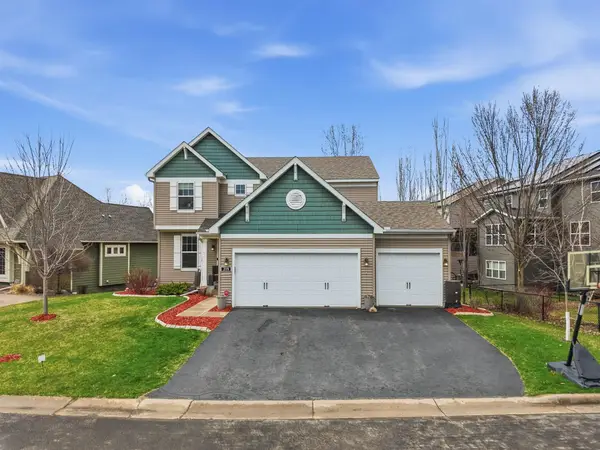 219 Southgate Drive, Mahtomedi, MN 55115
