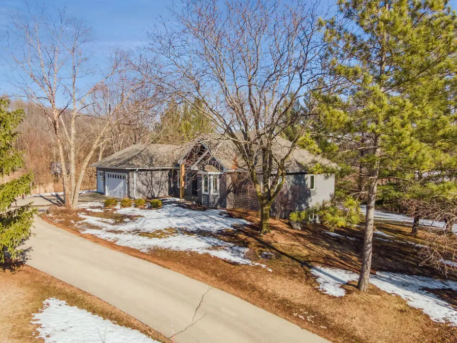 9125 Abbywood Road, Chaska, MN 55318 - #2