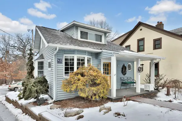 87 Quail Street, Mahtomedi, MN 55115