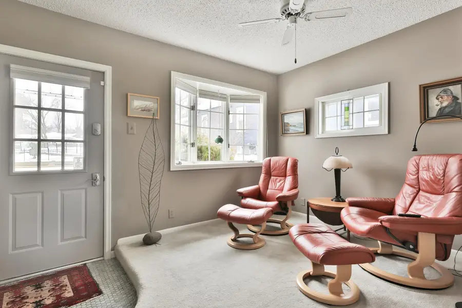 87 Quail Street, Mahtomedi, MN 55115 - #2