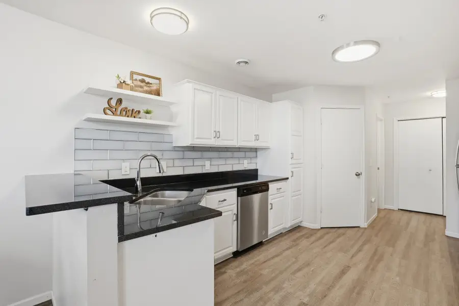 5662 100th Lane N, Brooklyn Park, MN 55443 - #3